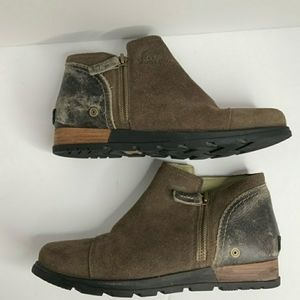 Sorel Major low boots with distressed black SZ 9